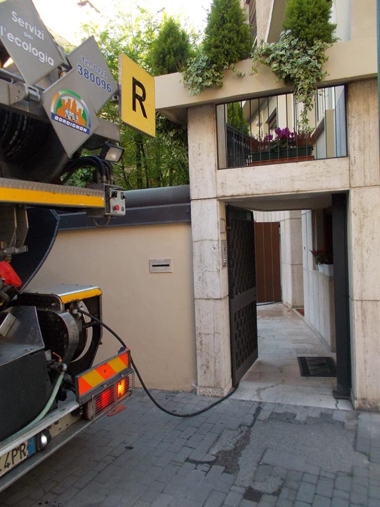 SPURGO E PULIZIA FOGNATURE E POZZI NERI